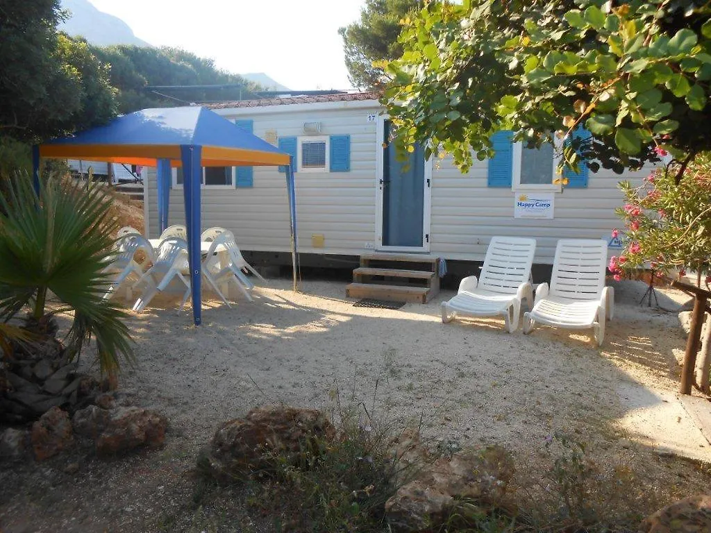 Happy Camp Mobile Homes In El-Bahira Camping Village San Vito Lo Capo Campingplatz